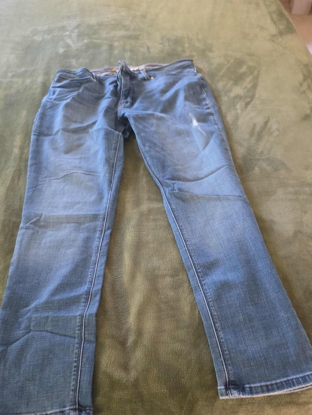 Lee Women's Straight Leg Jeans in Blue Wash